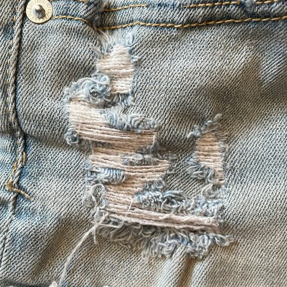 American Eagle Womens Jean Shorts Size 8 Distressed White Knit Design Light Wash - Picture 4 of 11